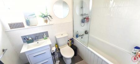 2 bedroom Apartment for sale in Tees Court, Wilnecote, Tamworth, B77