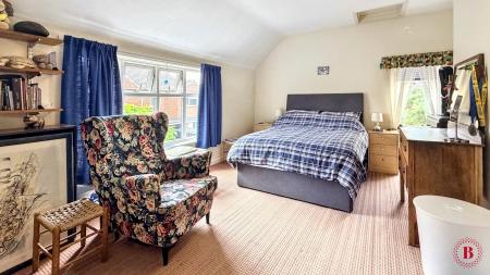 2 bedroom Semi-detached house for sale in Stud Farm Drive, Bonehill, Tamworth, B78