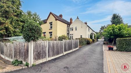 2 bedroom Semi-detached house for sale in Stud Farm Drive, Bonehill, Tamworth, B78