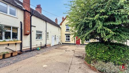 2 bedroom Semi-detached house for sale in Stud Farm Drive, Bonehill, Tamworth, B78