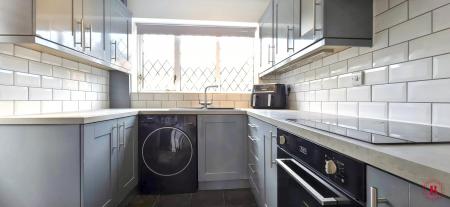 3 bedroom Semi-detached house for sale in Brook End, Fazeley, B78
