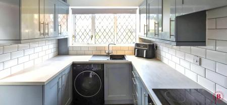 3 bedroom Semi-detached house for sale in Brook End, Fazeley, B78