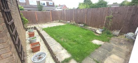3 bedroom Semi-detached house to let in Castlehall, Tamworth, B77