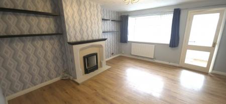 3 bedroom Semi-detached house to let in Castlehall, Tamworth, B77