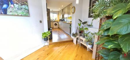 3 bedroom Semi-detached house for sale in Southwick Drive, Tamworth, B77