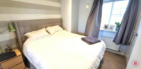 3 bedroom Semi-detached house for sale in Southwick Drive, Tamworth, B77