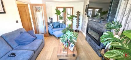 3 bedroom Semi-detached house for sale in Southwick Drive, Tamworth, B77