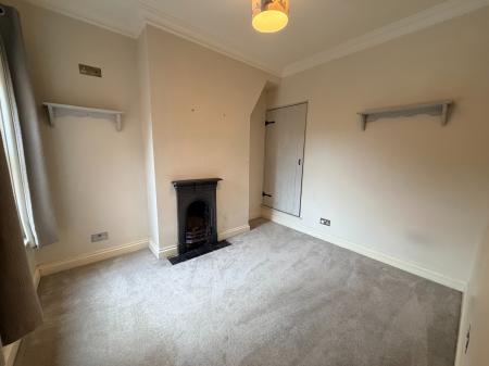 3 bedroom Terraced House to let in Park Street, Tamworth, B79