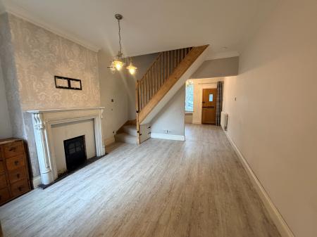 3 bedroom Terraced House to let in Park Street, Tamworth, B79