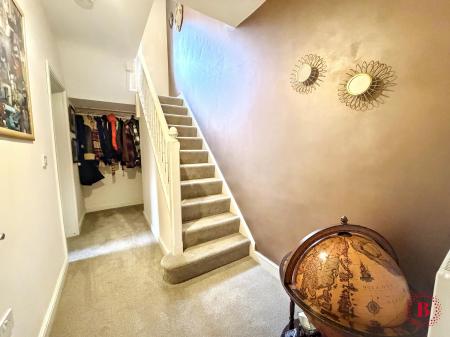 4 bedroom Detached house for sale in Tamworth Road, Kettlebrook, Tamworth, B77