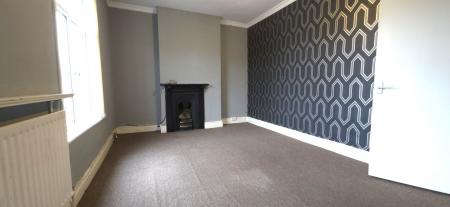 1 bedroom Flat to let in Glascote Road, Tamworth, B77