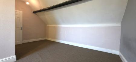 1 bedroom Flat to let in Glascote Road, Tamworth, B77