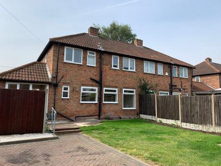 3 bedroom Semi-detached house to let in Coronation Avenue, Tamworth, B78