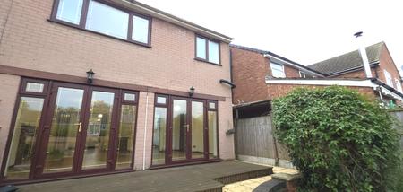 3 bedroom Detached house to let in Treasure Close, Tamworth, B77