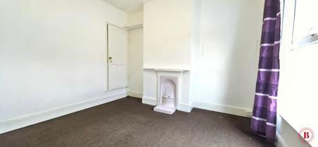 2 bedroom Terraced House to let in Cross Street, Kettlebrook, Tamworth, B77