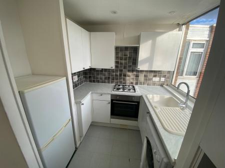2 bedroom Flat to let in Martin Lane, Rugby, CV22