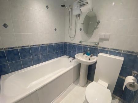 2 bedroom Flat to let in Martin Lane, Rugby, CV22