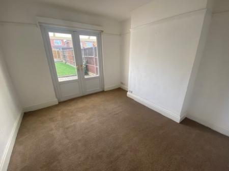 3 bedroom Semi-detached house to let in Dalkeith Avenue, Rugby, CV22