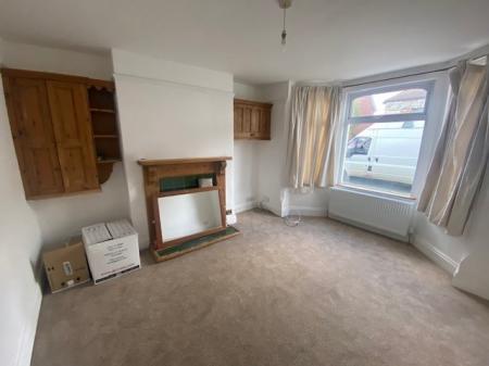 3 bedroom Semi-detached house to let in Dalkeith Avenue, Rugby, CV22