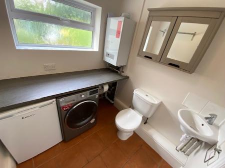 2 bedroom Terraced House to let in Winfield Street, Rugby, CV21