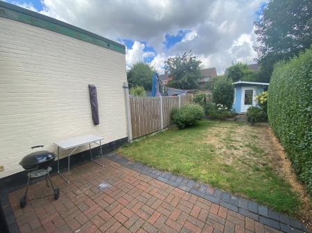 2 bedroom Terraced House to let in Winfield Street, Rugby, CV21