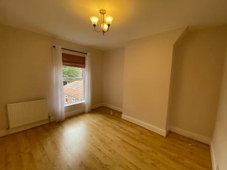 2 bedroom Terraced House to let in Winfield Street, Rugby, CV21