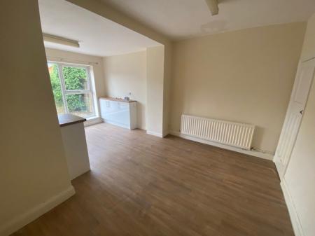 2 bedroom Semi-detached house to let in Naseby Road, Rugby, CV22