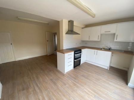 2 bedroom Semi-detached house to let in Naseby Road, Rugby, CV22