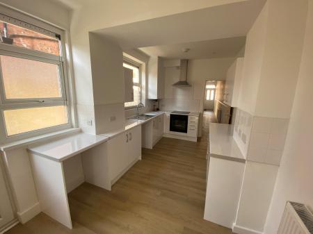 3 bedroom Terraced House to let in Holbrook Avenue, Rugby, CV21