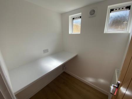 3 bedroom Terraced House to let in Holbrook Avenue, Rugby, CV21