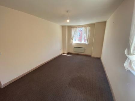 1 bedroom Flat to let in Cambridge Street, Rugby, CV21