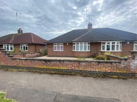 2 bedroom Bungalow to let in Churchill Road, Rugby, CV22