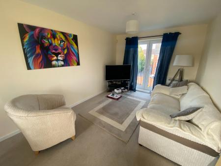 2 bedroom Flat to let in Flaxdown Gardens, Coton Park, Rugby, CV23