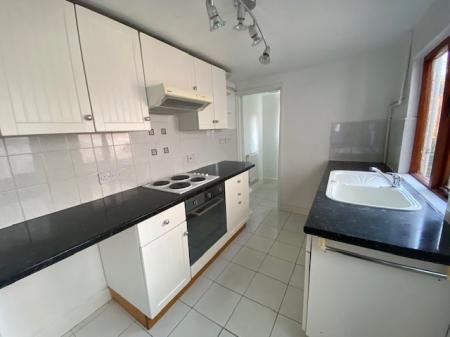 2 bedroom Terraced House to let in New Street, Rugby, CV22