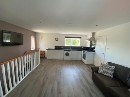 1 bedroom Maisonette to let in Adkinson Avenue, Dunchurch, CV22