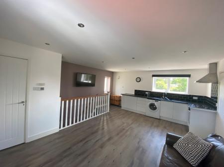 1 bedroom Maisonette to let in Adkinson Avenue, Dunchurch, CV22