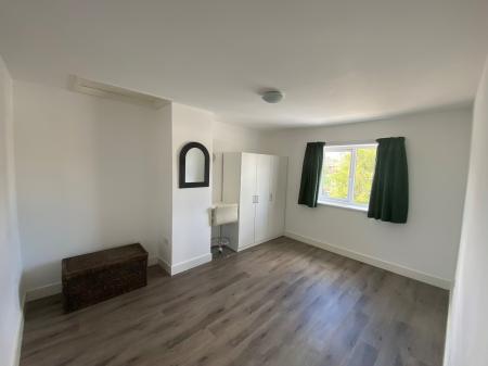 1 bedroom Maisonette to let in Adkinson Avenue, Dunchurch, CV22