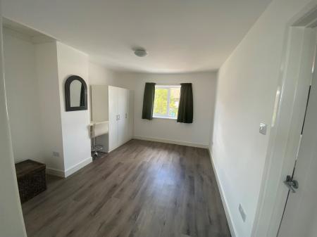 1 bedroom Maisonette to let in Adkinson Avenue, Dunchurch, CV22