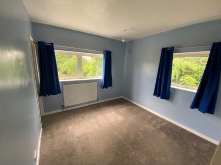 3 bedroom Semi-detached house to let in Cherry Grove, Overslade, Rugby, CV22