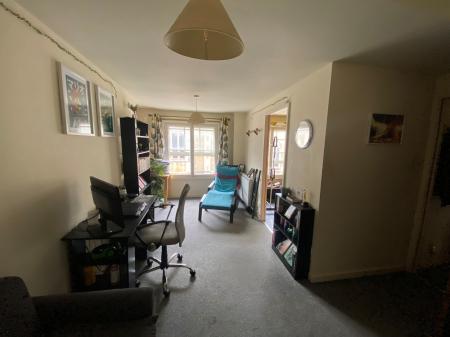 1 bedroom Flat to let in Lawrence Sheriff St, Rugby, CV22