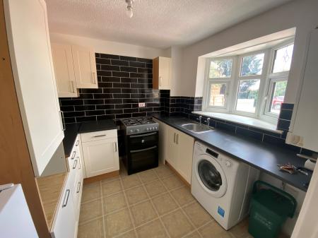 2 bedroom Terraced House to let in Great Borne, Brownsover, Rugby, CV21