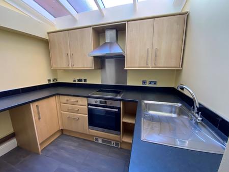 1 bedroom Flat to let in Warwick Street, Rugby, CV21