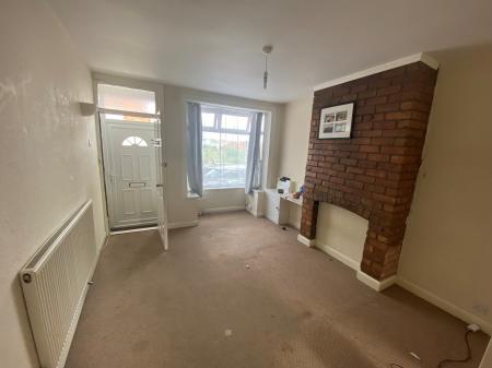 2 bedroom Terraced House to let in Gladstone Street, New Bilton, Rugby, CV21