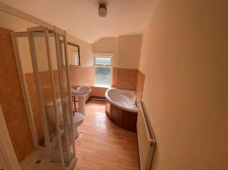 2 bedroom Terraced House to let in Gladstone Street, New Bilton, Rugby, CV21