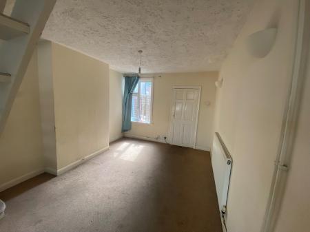 2 bedroom Terraced House to let in Gladstone Street, New Bilton, Rugby, CV21