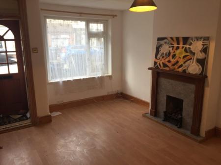2 bedroom Terraced House to let in Houston Road, Rugby, CV21