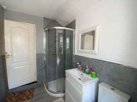 2 bedroom Terraced House to let in Houston Road, Rugby, CV21