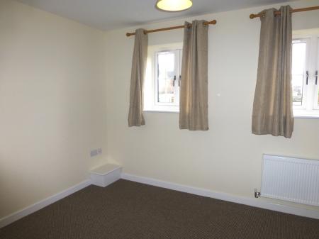2 bedroom Terraced House to let in Pinfold Street, Rugby, CV21