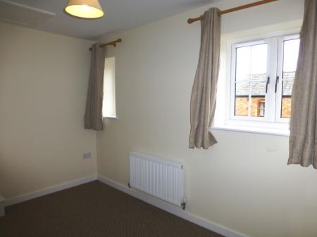 2 bedroom Terraced House to let in Pinfold Street, Rugby, CV21
