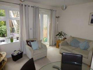 2 bedroom Terraced House to let in Stowe Drive, Rugby, CV22